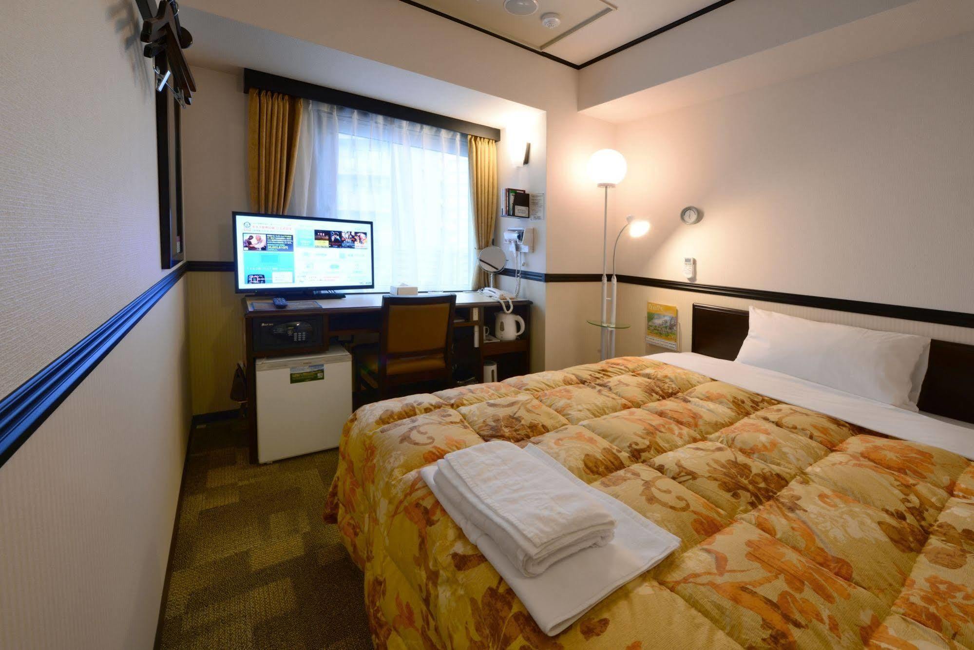 Toyoko Inn Shonan Hiratsuka Eki Kita Guchi No 2 Buitenkant foto