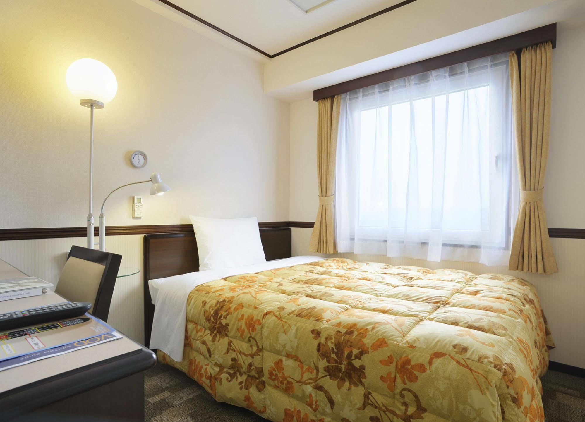 Toyoko Inn Shonan Hiratsuka Eki Kita Guchi No 2 Buitenkant foto